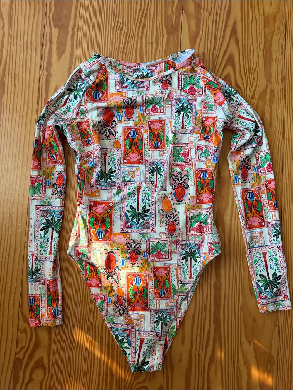 Kavala Collective Azteca Chelles Surf Suit Size Small